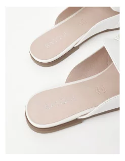 Outlet 🌟 Basque Mira Leather Flat 👟 Shoes In White 🔔 -Flats Sales Store unnamed file 1003