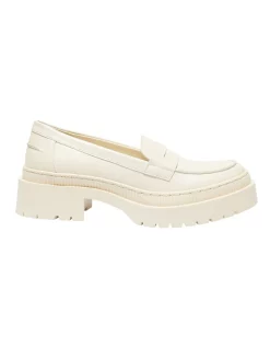 Top 10 🎁 Ravella Sawyer Bone Smooth Flat 👟 Shoes 🌟
