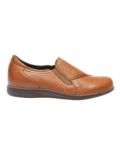 Best Pirce ✨ Wide Steps Latrobe Flat 👟 Shoes In Mid Brown Glove ✨