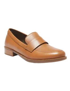 Deals ⌛ Sandler Infinity Tan Glove Flat 👟 Shoes 👏 -Flats Sales Store unnamed file 1183