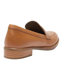 Deals ⌛ Sandler Infinity Tan Glove Flat 👟 Shoes 👏 -Flats Sales Store unnamed file 1185