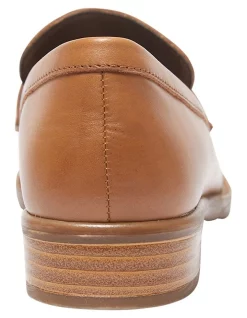 Deals ⌛ Sandler Infinity Tan Glove Flat 👟 Shoes 👏 -Flats Sales Store unnamed file 1186