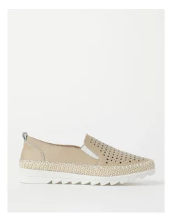 Coupon 🎁 Regatta Capricorn Beige Leather Flat 👟 Shoe ✔️