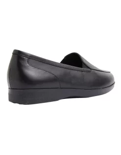 Best Sale 🥰 Wide Steps Verse Black Glove Flat 👟 Shoes 🛒 -Flats Sales Store unnamed file 1548