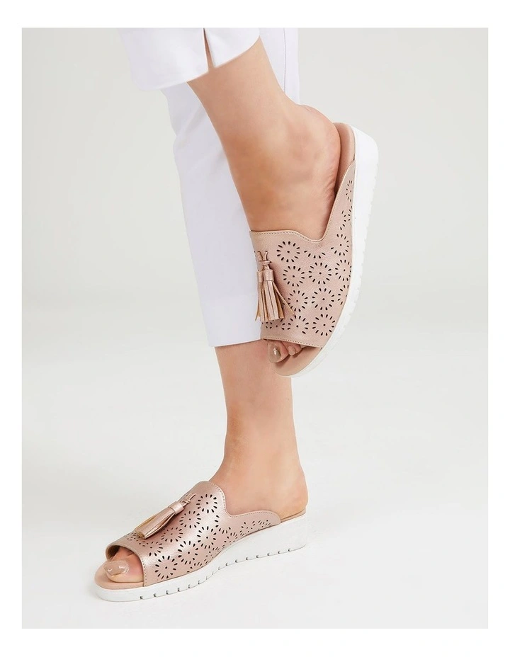 Hot Sale β Taking Shape Lasercut Tassel Detail Slide In Gold π 9 Hot Sale β Taking Shape Lasercut Tassel Detail Slide In Gold π - Image 7