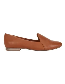 Cheap ❤️ Wide Steps Castle Cognac Glove Flat 👟 Shoes ⌛