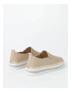 Best Sale 🎁 Regatta Chloe Leather Flat 👟 Shoes In Beige 🎉 -Flats Sales Store unnamed file 2028