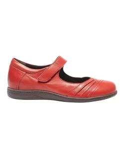 Best Sale ❤️ Wide Steps Larissa Flat 👟 Shoes In Red Glove 🥰