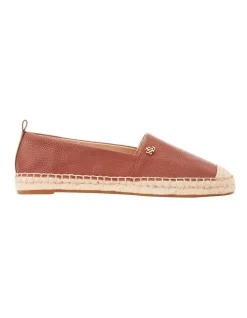 Discount 💯 Lauren Ralph Lauren Cameryn Deep Saddle Tan Flat 👟 Shoes 🥰
