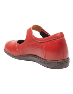 Best Sale ❤️ Wide Steps Larissa Flat 👟 Shoes In Red Glove 🥰 -Flats Sales Store unnamed file 215