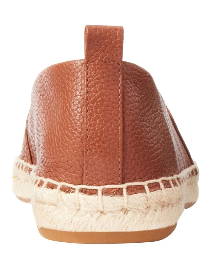 Discount π― Lauren Ralph Lauren Cameryn Deep Saddle Tan Flat π Shoes π₯° 6 Discount π― Lauren Ralph Lauren Cameryn Deep Saddle Tan Flat π Shoes π₯° - Image 4