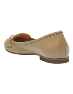 Hot Sale ✔️ Sandler Madeline Khaki Glove Flat 👟 Shoes 🥰 -Flats Sales Store unnamed file 236