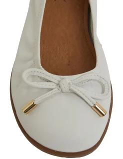 Cheapest π₯ Active Flex By Easy Steps Barton Flat π Shoes In White Leather β 14 Cheapest π₯ Active Flex By Easy Steps Barton Flat π Shoes In White Leather β -Flats Sales Store unnamed file 250