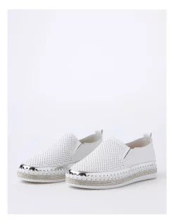 New 🌟 Regatta Chloe Leather 👟 Shoe In White 👏 -Flats Sales Store unnamed file 802